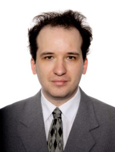 Dominik Kocuj - doświadczony programista aplikacji i stron internetowych